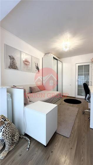 Apartament cu 3 camere decomandat în Km 4