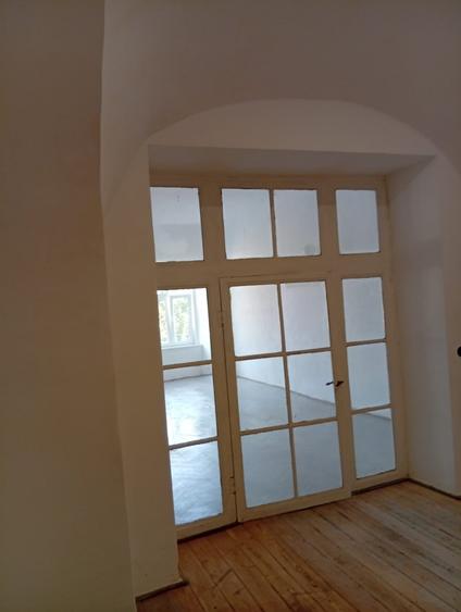 Apartament 2 camere, 75 mp utili, cladire istorica, la km 0 al Clujului! - 4