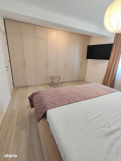 Casă cu 5 camere decomandat cu Teren 300 Mp în Brănești