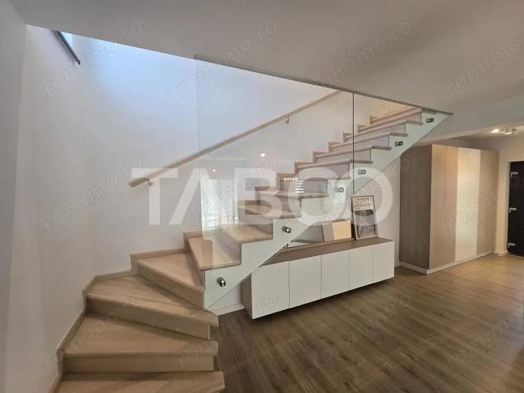 Casă cu 5 camere cu Teren 230 Mp în Central