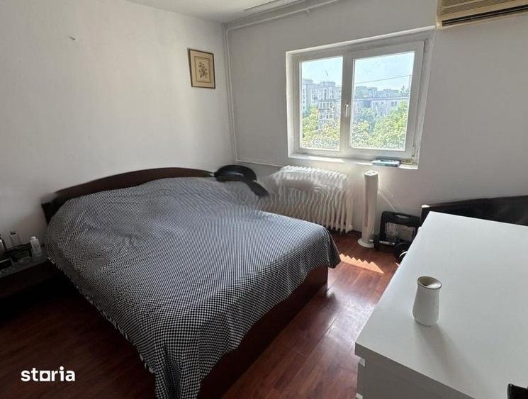 Apartament cu 2 camere decomandat în Văcăresti