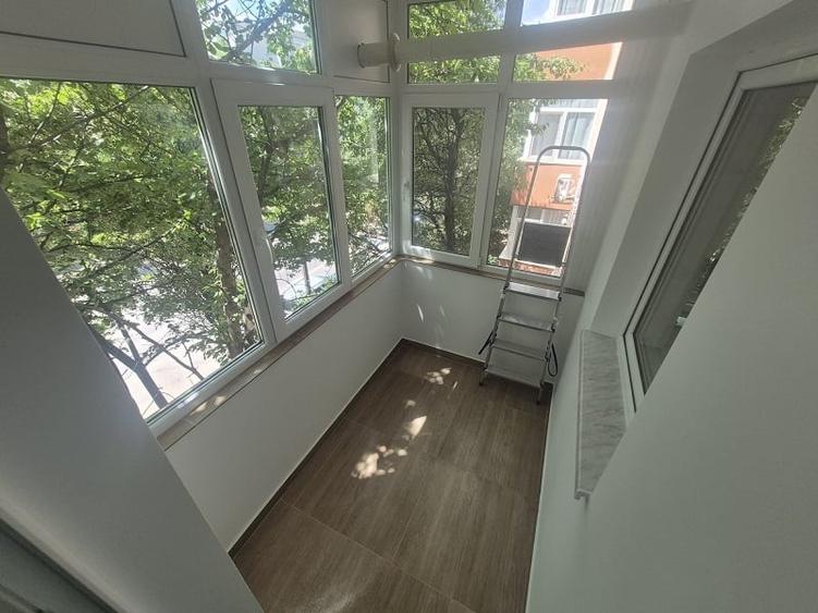 Apartament cu 2 camere decomandat în Podul de Fier