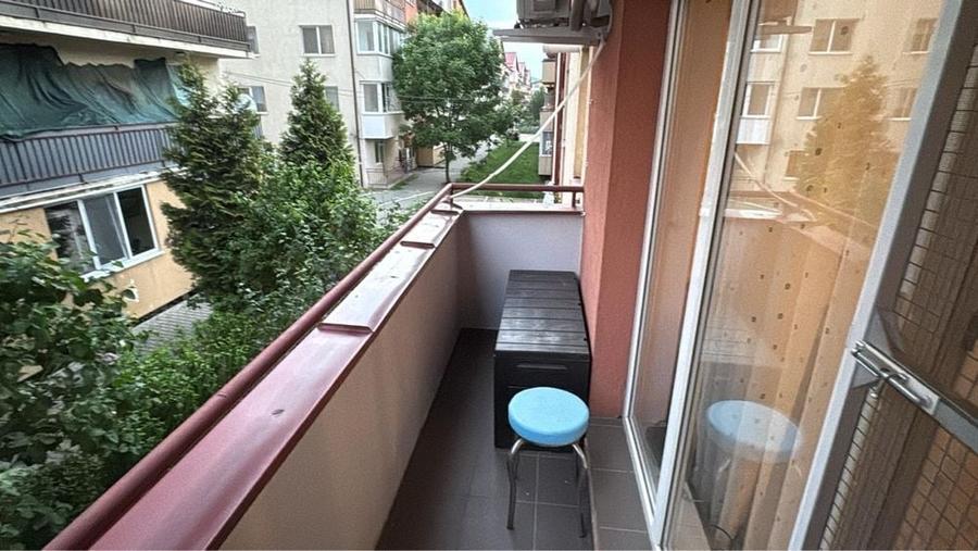 Apartament cu 2 camere decomandat în Florești