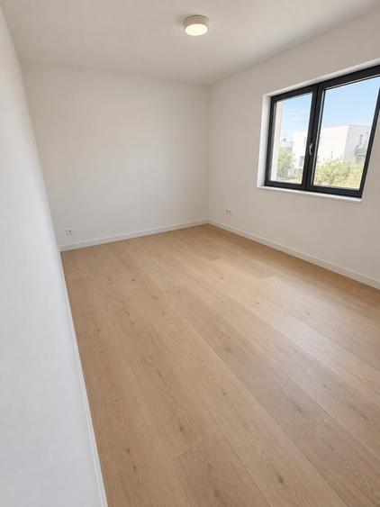 Casă individuală cu 5 camere cu Teren 470 Mp în Berceni