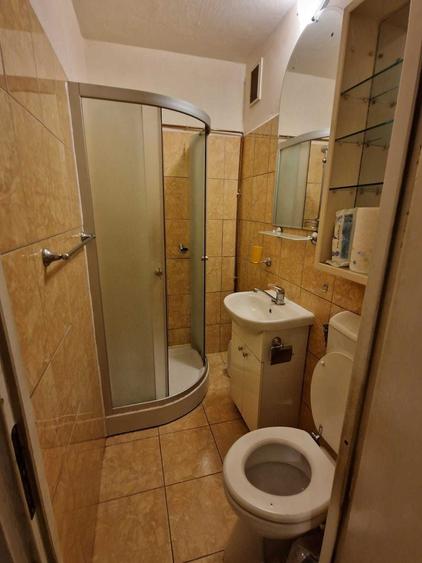 Apartament cu 2 camere semidecomandat în Florilor