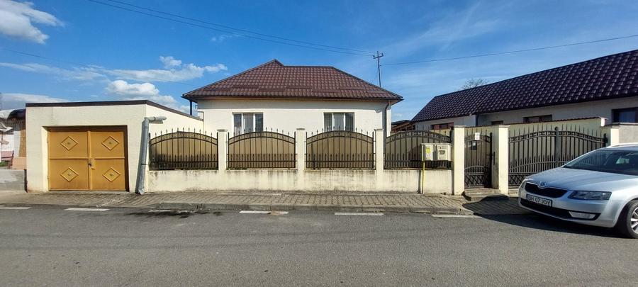 Casă cu 2 camere în Central