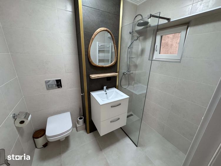 Apartament cu 3 camere în Micro 15