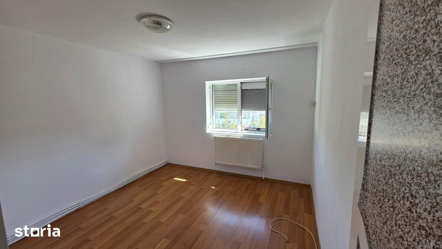 Vand ap cu 2 camere str. Belsugului - 6