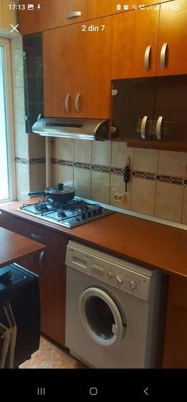 Garsonieră decomandată în Titan