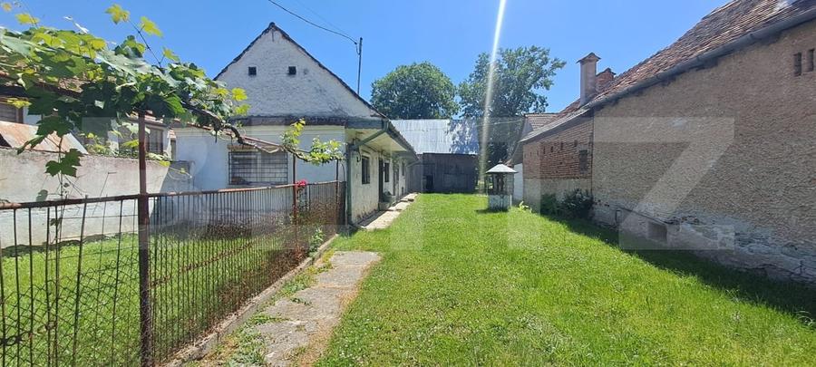 Casă individuală cu 2 camere cu Teren 3000 Mp în Veneția de Sus