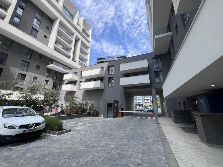 Apartament cu 2 camere semidecomandat, mobilat în Pipera