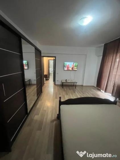 Garsonieră decomandată în Central