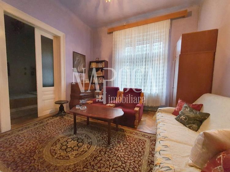 Apartament cu 4 camere semidecomandat în Central