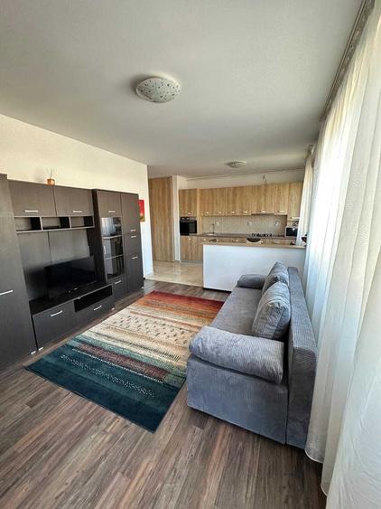 Apartament cu 2 camere semidecomandat în Florești