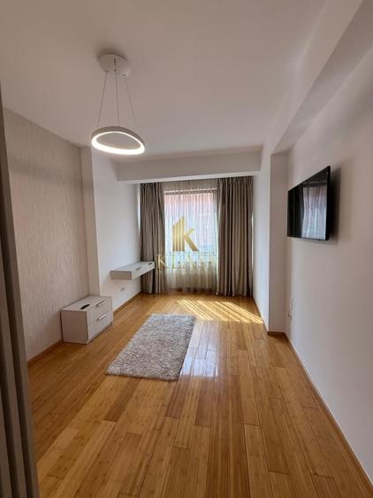 Apartament cu 3 camere, mobilat în Nord