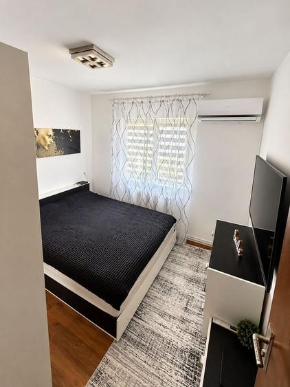 Apartament cu 3 camere decomandat, mobilat în Dâmbovița