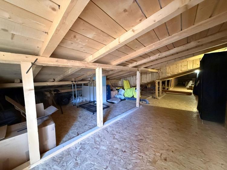 Casă individuală cu 3 camere cu Canalizare în Rahova
