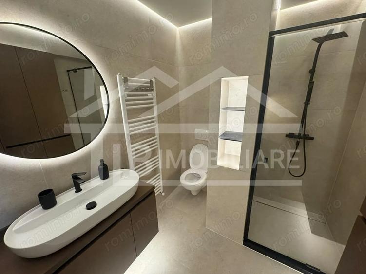 Apartament cu 3 camere decomandat în Livezeni