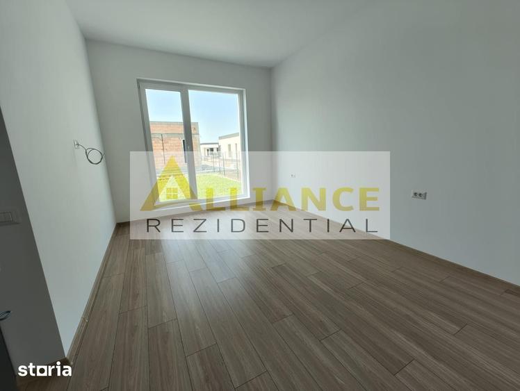 Casă cu 4 camere cu Teren 453 Mp în Vidra