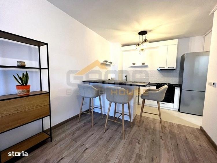 Apartament cu 3 camere semidecomandat în Micălaca