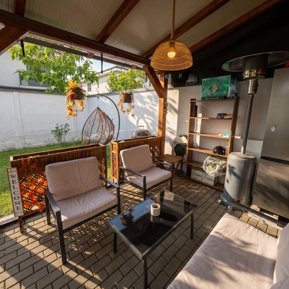 Duplex cu 4 camere cu Teren 214 Mp în Exterior Est
