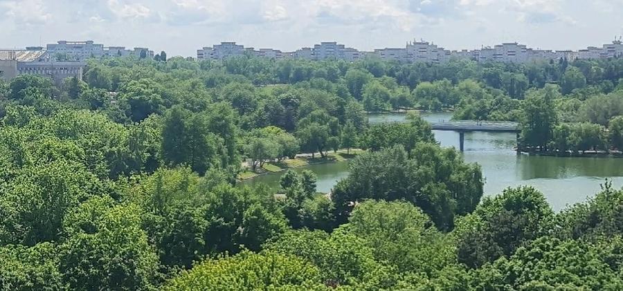 Garsonieră decomandată în Tineretului