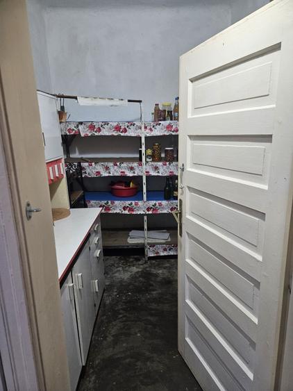 Casă cu 3 camere în Central