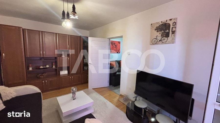 Apartament cu 2 camere decomandat în Vasile Aaron
