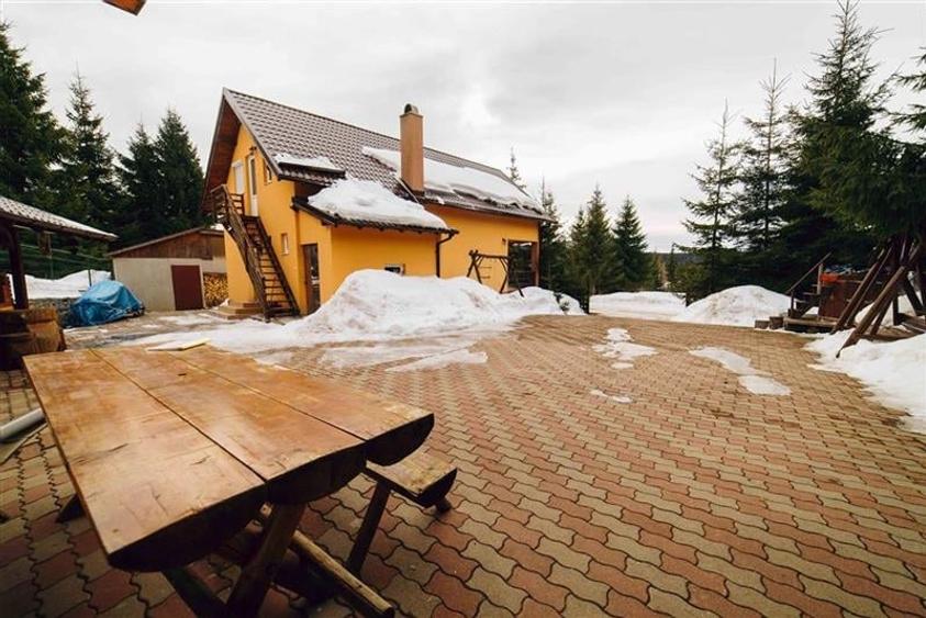 Hotel/Pensiune, de 315 mp, în Bucin (Joseni)