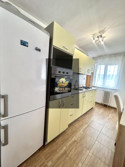 Apartament cu 3 camere semidecomandat, mobilat în Mănăștur