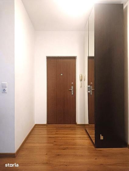 Apartament cu 3 camere în Centrul Civic