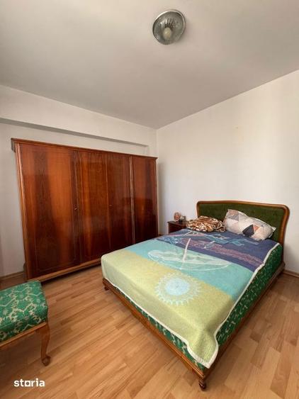 Apartament cu 4 camere decomandat, mobilat în Rahova