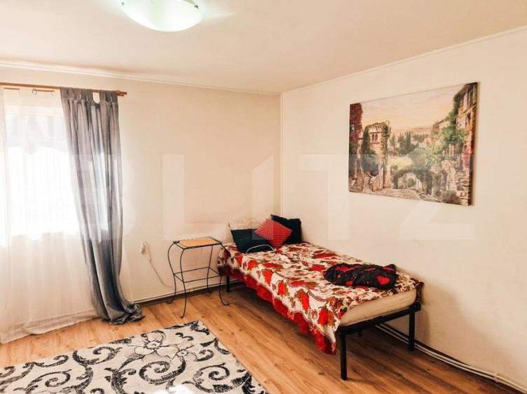 Casă individuală cu 3 camere cu Canalizare în Răscruci
