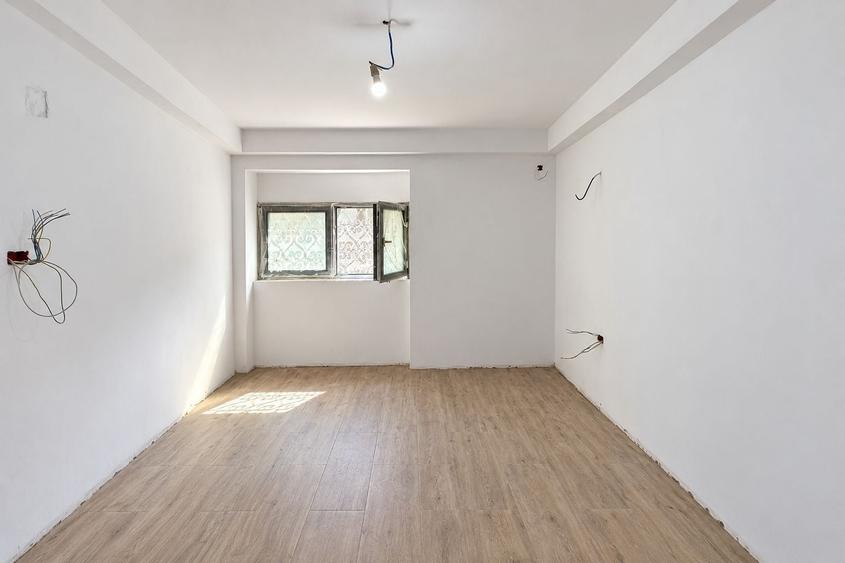 Spațiu comercial, de 41.200000762939 mp, în Calea Călărașilor