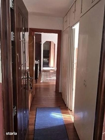 Apartament cu 2 camere semidecomandat în Micro 16