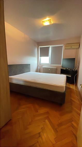 Apartament cu 2 camere decomandat în Titan
