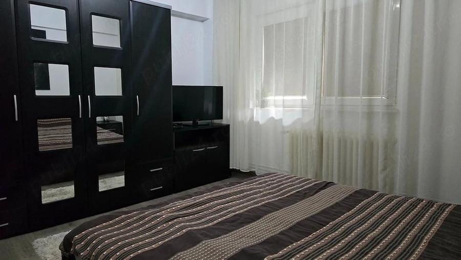 Apartament cu 2 camere decomandat în 22 Decembrie