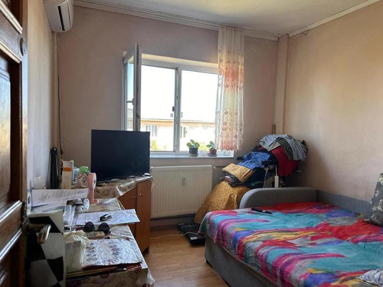 Apartament cu 3 camere în Cantemir