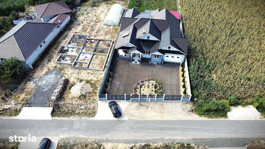 Casă cu 4 camere cu Teren 1500 Mp în Halmeu