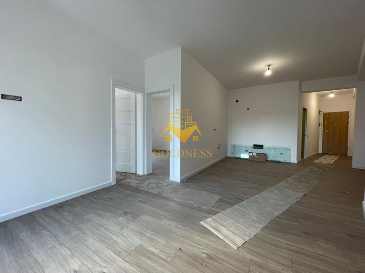 Apartament cu 3 camere semidecomandat în Central