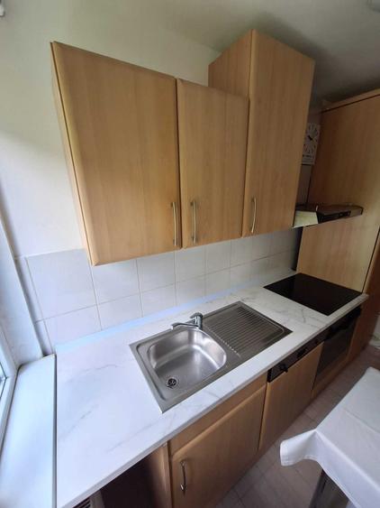 Apartament cu 2 camere semidecomandat în Dacia