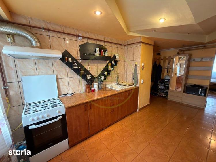 Apartament cu 3 camere decomandat, mobilat în George Enescu