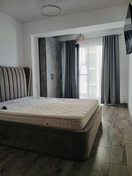Apartament cu 2 camere decomandat în