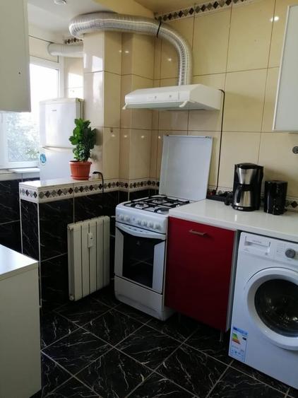 Apartament semidecomandat în 1 Mai