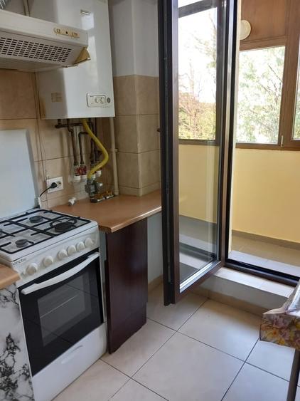Garsonieră decomandată în Rahova