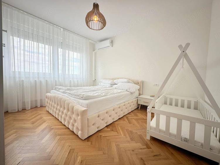 Apartament cu 3 camere decomandat în Ultracentral