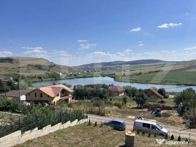 Casă cu 5 camere cu Teren 755 Mp în Chinteni
