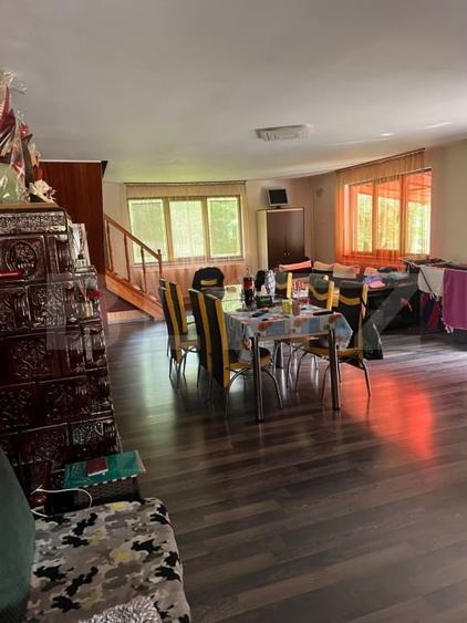 Casă individuală cu 4 camere cu Teren 1809 Mp în Buru