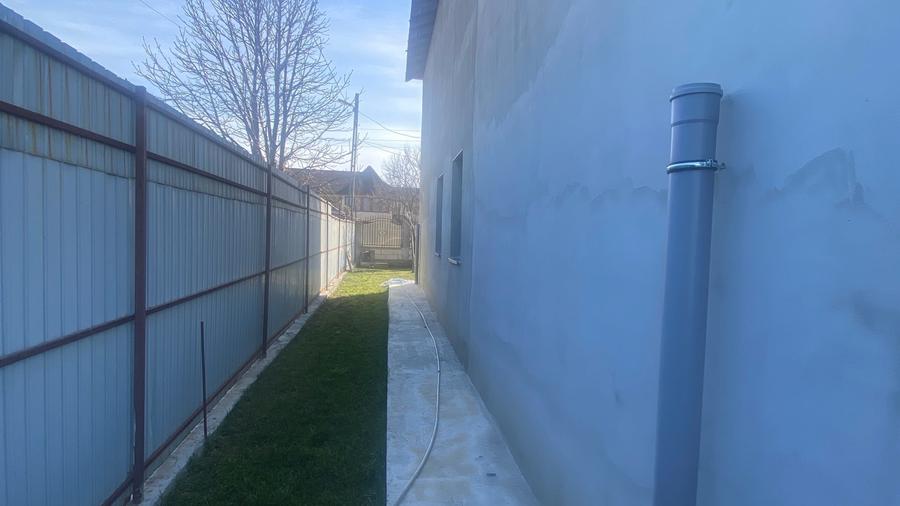 Casă individuală cu 7 camere cu Canalizare în Ștefăneștii de Jos