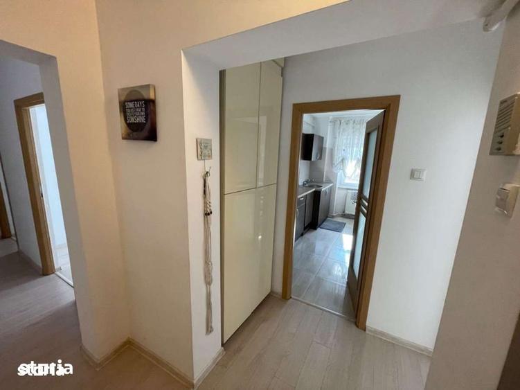 Apartament cu 3 camere decomandat în Moara de foc